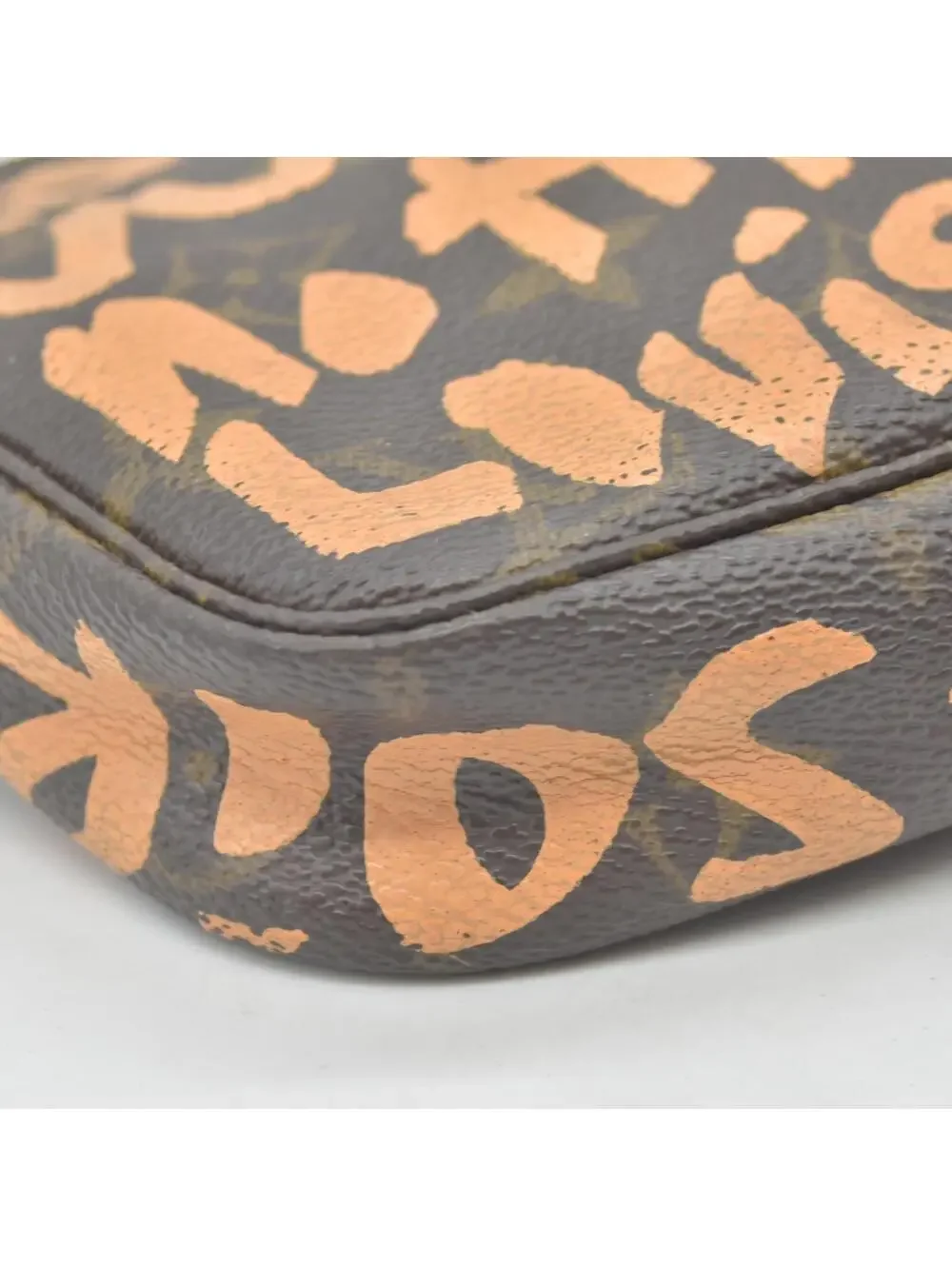 Louis Vuitton Monogram Graffiti Pochette Accessories AR0071